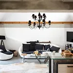Nature House Chalet