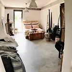 シャレー Nature House *