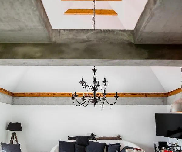 شاليه Nature House بيشتنا