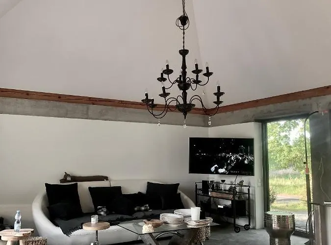 Nature House بيشتنا